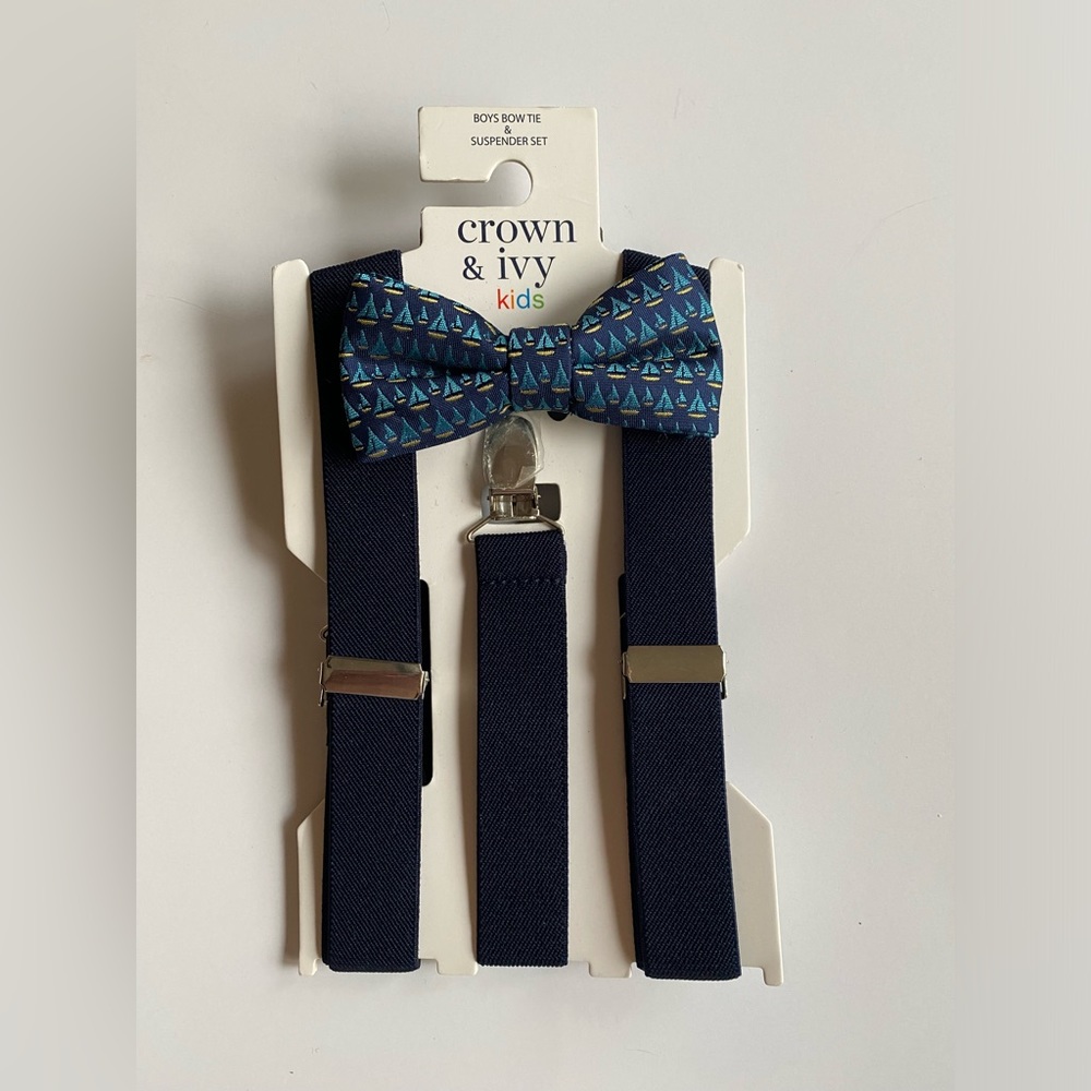 Crown & Ivy kids bow tie & suspender set